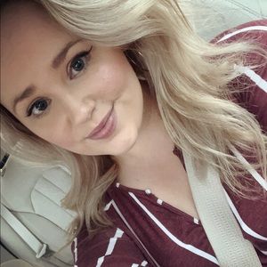 Meet your Posher, Ashley